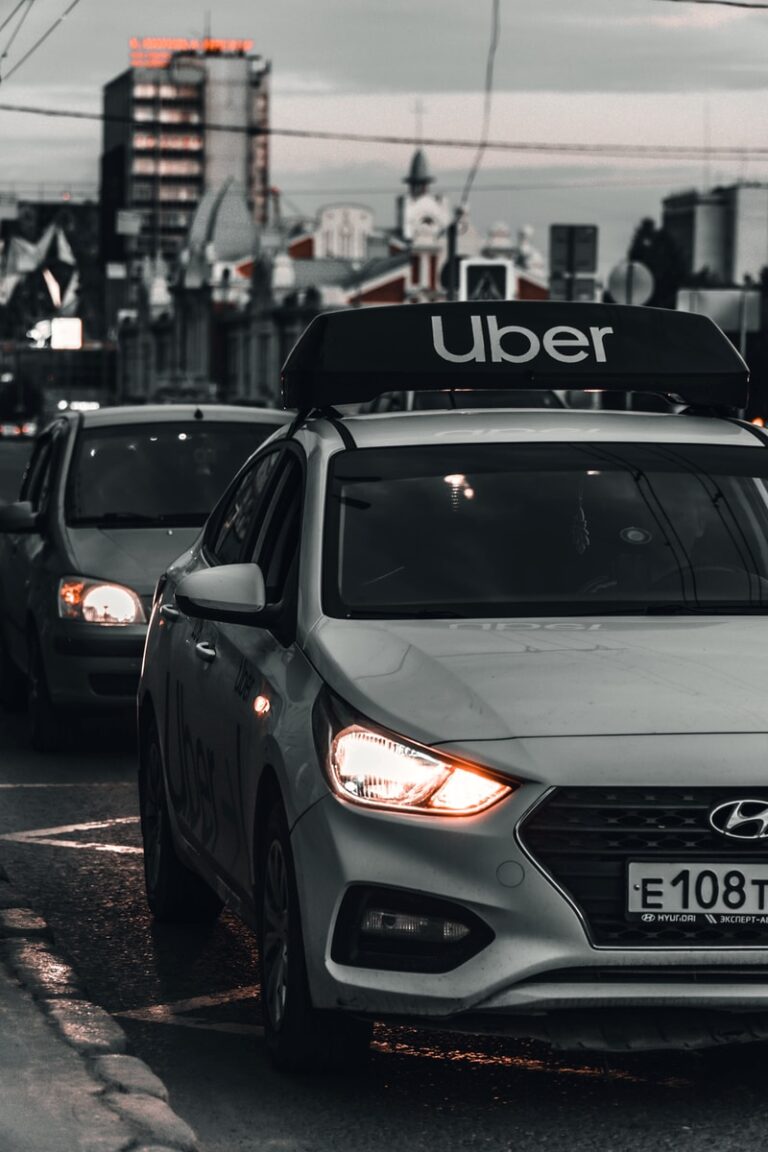 12 Best Alternatives to Uber and Ola Cab Services